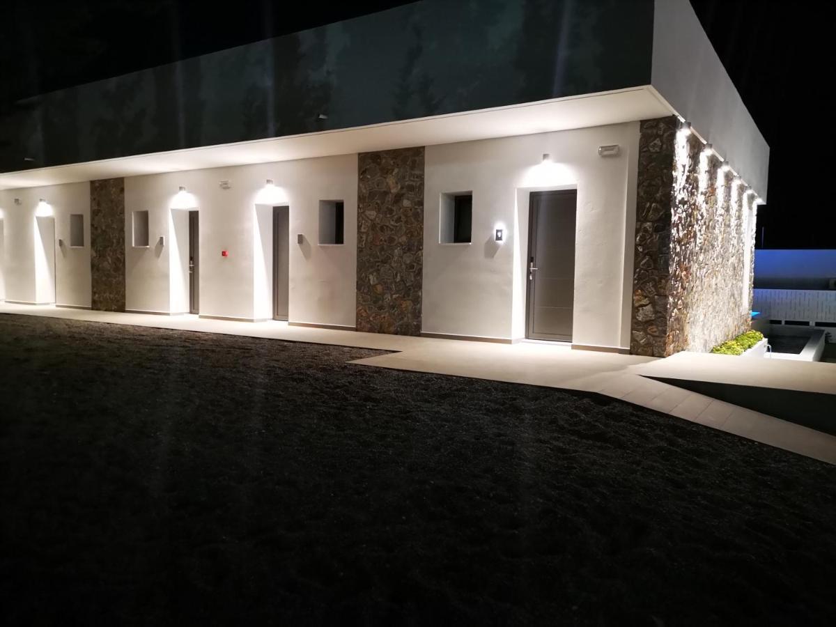 Zoes Hotel & Suites Faliraki Exterior foto