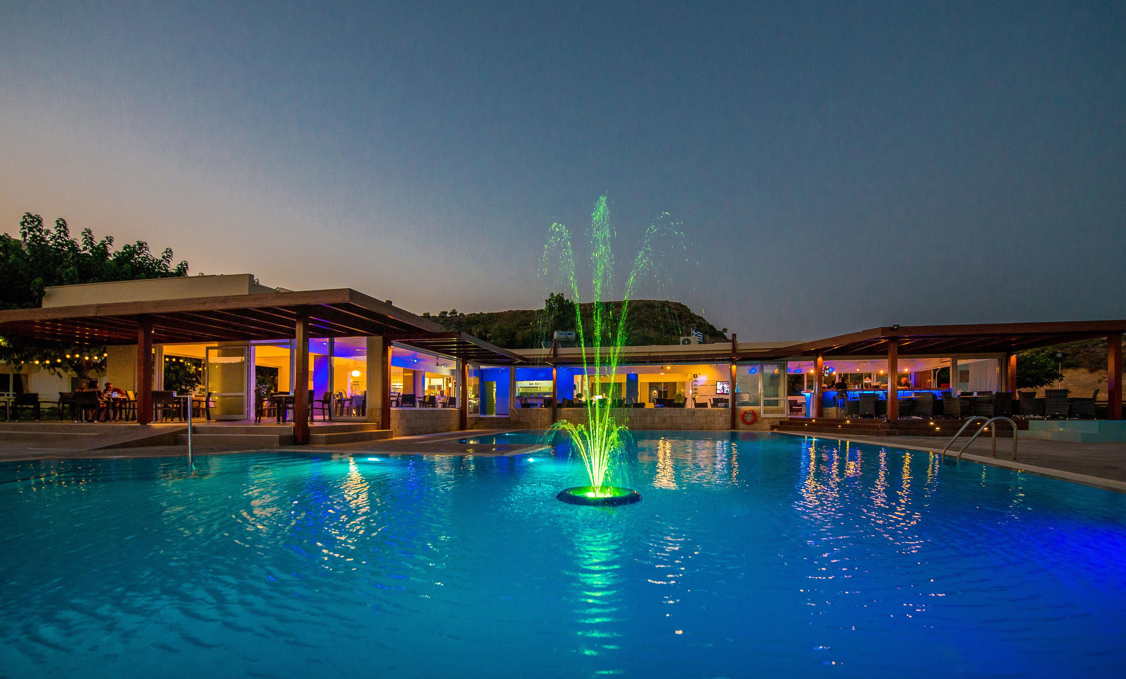 Zoes Hotel & Suites Faliraki Exterior foto
