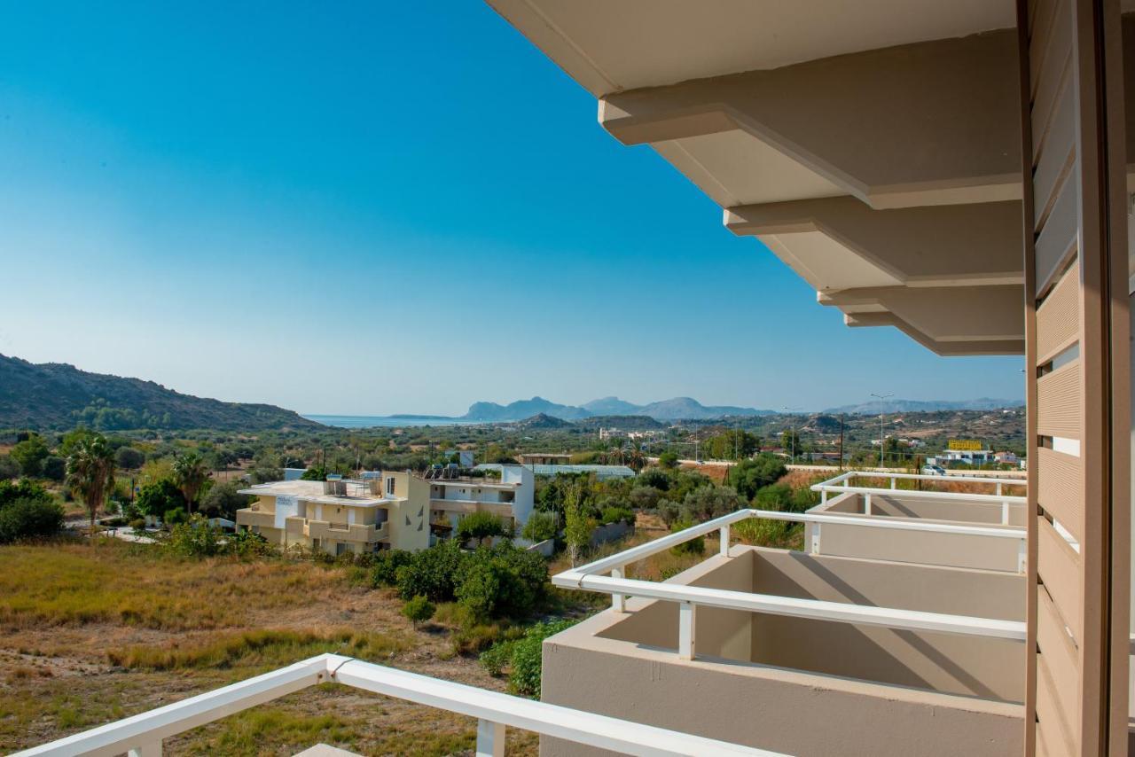 Zoes Hotel & Suites Faliraki Exterior foto