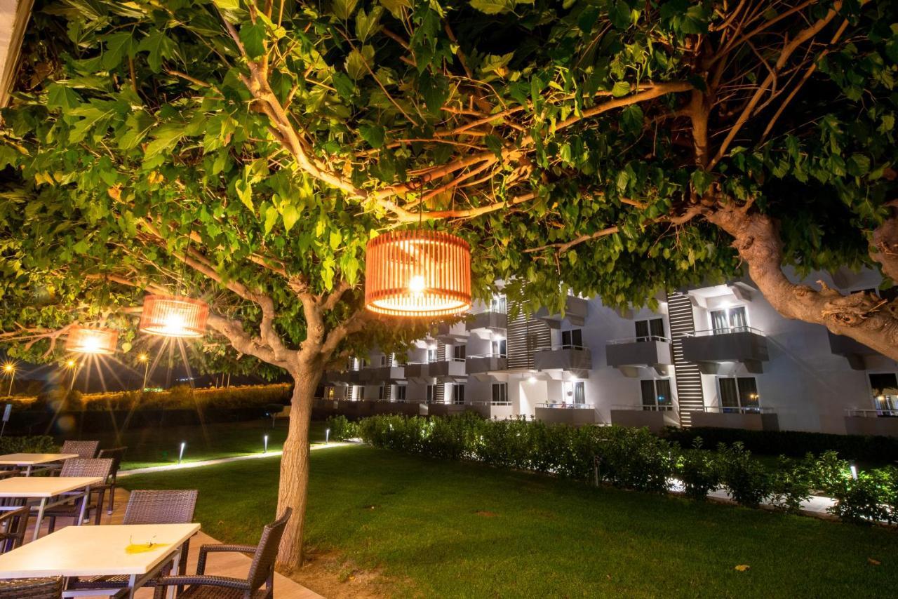 Zoes Hotel & Suites Faliraki Exterior foto